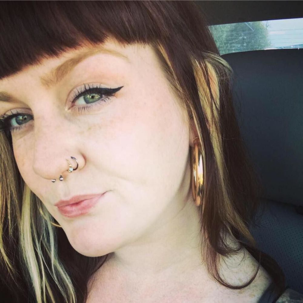 Meet your Posher, Becca